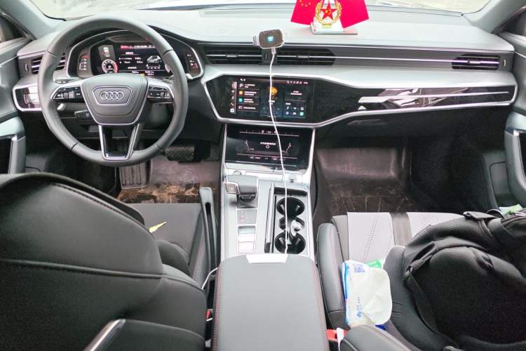 Used Audi A6L 2024 40 TFSI Luxury Dynamic Edition Center Console