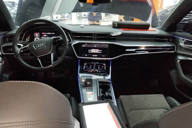 Used Audi A6L 2024 40 TFSI Luxury Dynamic Edition Center Console