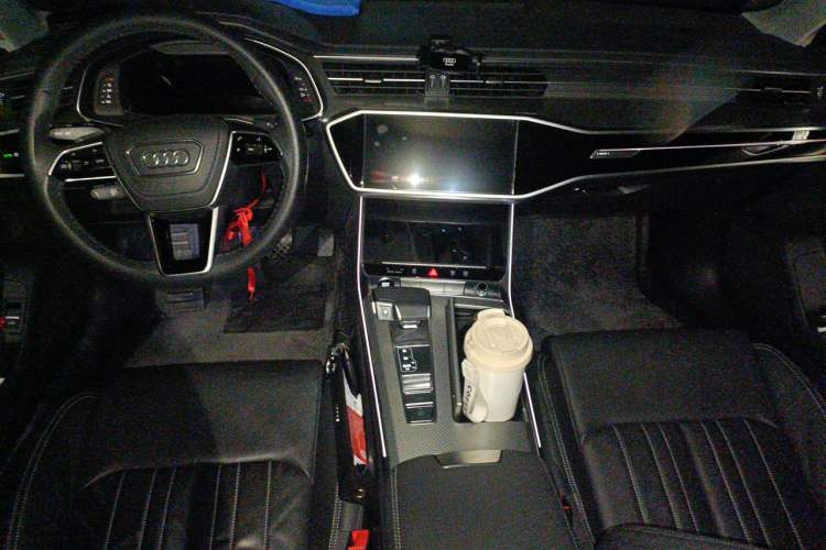 Used Audi A6L 2024 45 TFSI Prestige Dynamic Edition Center Console