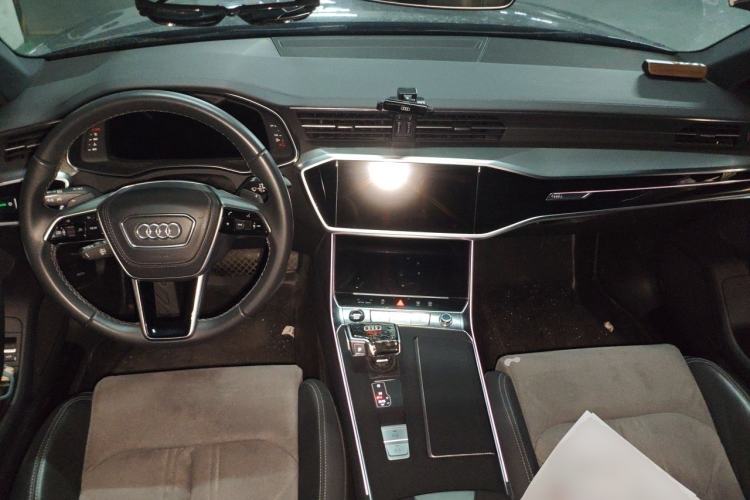 Used Audi A6L 2024 40 TFSI Luxury Dynamic Edition Center Console