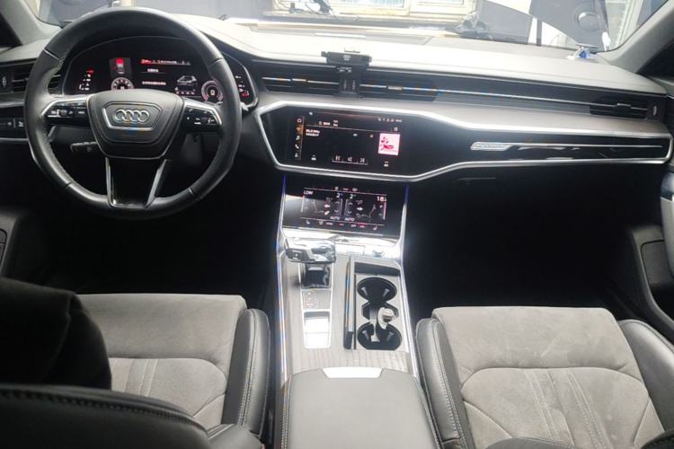 Used Audi A6L 2024 45 TFSI quattro Prestige Dynamic Edition Center Console