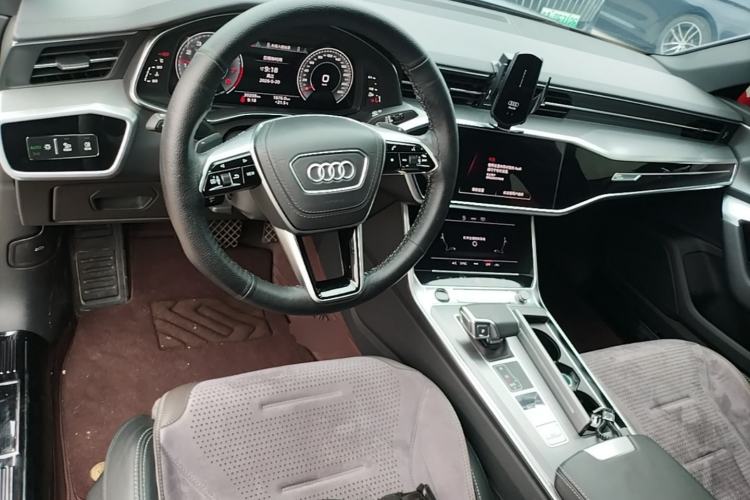 Used Audi A6L 2024 45 TFSI Prestige Dynamic Edition Center Console