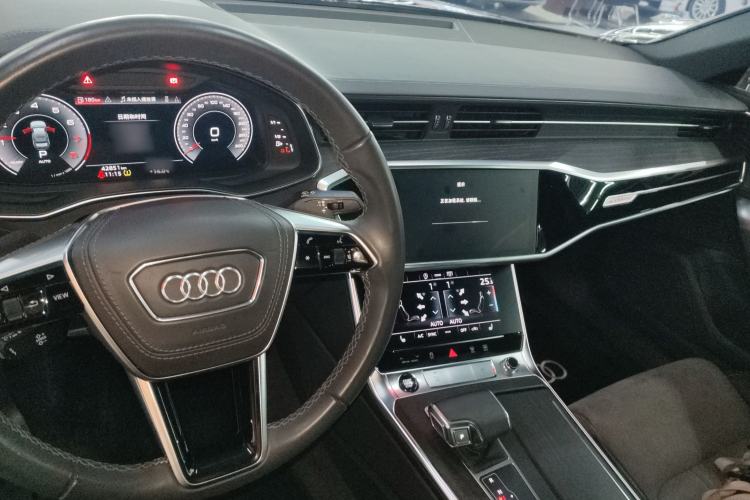 Used Audi A6L 2024 45 TFSI quattro Prestige Dynamic Edition Center Console