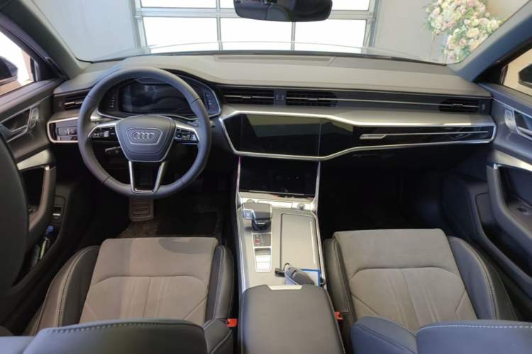 Used Audi A6L 2024 45 TFSI Prestige Dynamic Edition Center Console