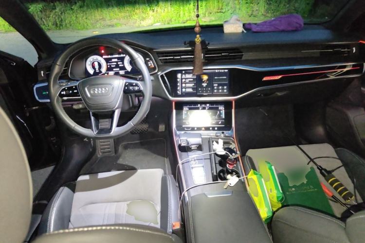 Used Audi A6L 2024 45 TFSI quattro Prestige Dynamic Edition Center Console