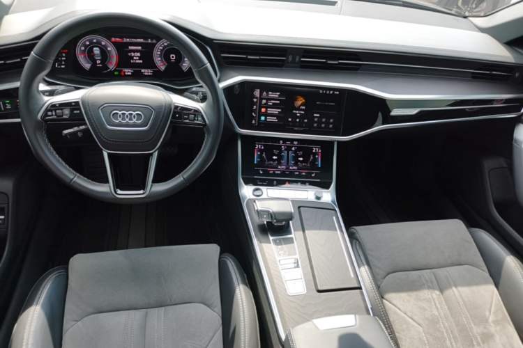 Used Audi A6L 2024 45 TFSI quattro Prestige Dynamic Edition Center Console