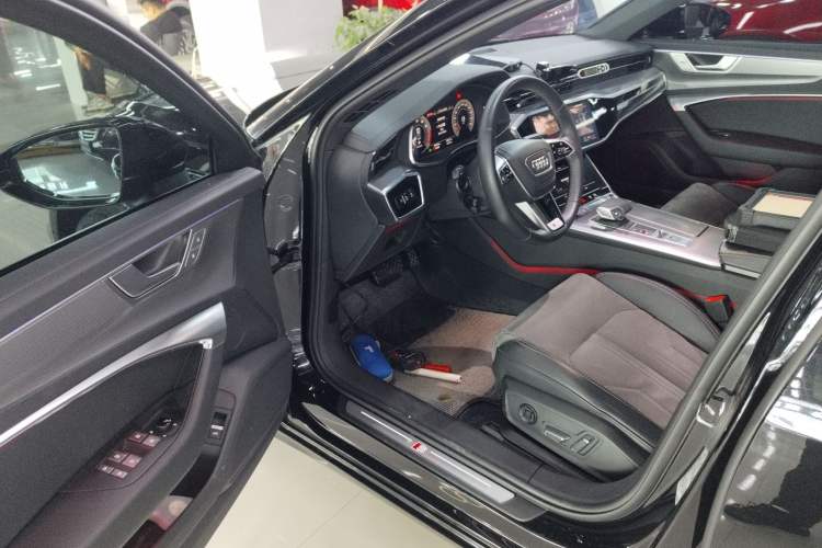 Used Audi A6L 2024 45 TFSI Prestige Dynamic Edition Driver Seat