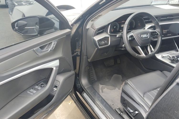 Used Audi A6L 2024 40 TFSI Luxury Prestige Edition Driver Seat