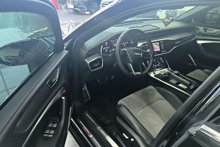 Used Audi A6L 2024 40 TFSI Luxury Dynamic Edition Driver Seat