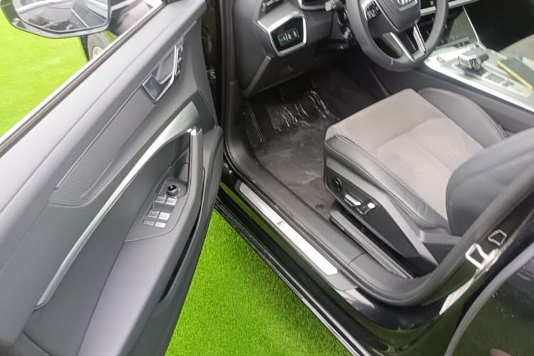 Used Audi A6L 2024 45 TFSI Prestige Dynamic Edition Driver Seat