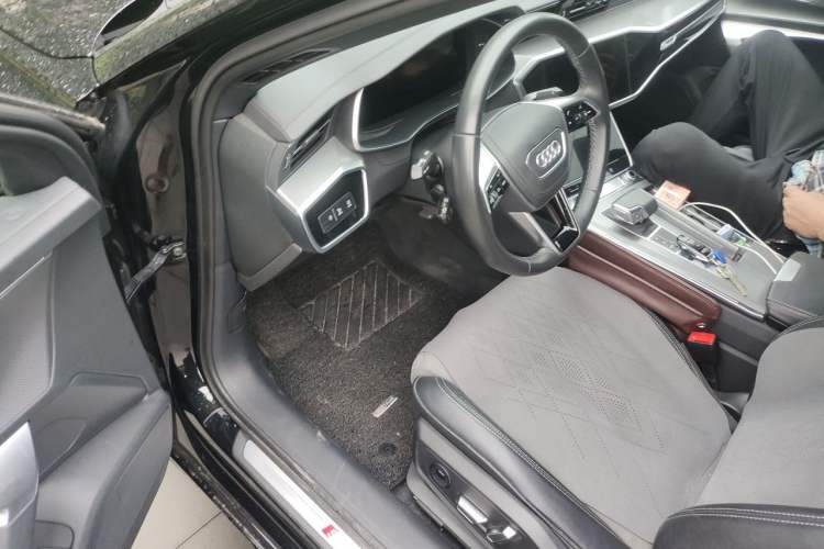 Used Audi A6L 2024 45 TFSI Prestige Dynamic Edition Driver Seat