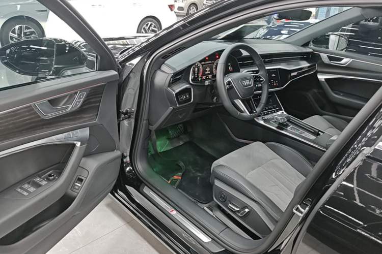 Used Audi A6L 2024 45 TFSI quattro Prestige Dynamic Edition Driver Seat