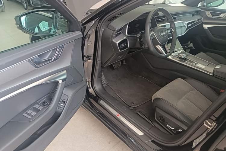 Used Audi A6L 2024 45 TFSI Prestige Dynamic Edition Driver Seat