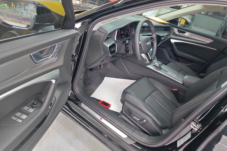 Used Audi A6L 2024 45 TFSI Prestige Dynamic Edition Driver Seat