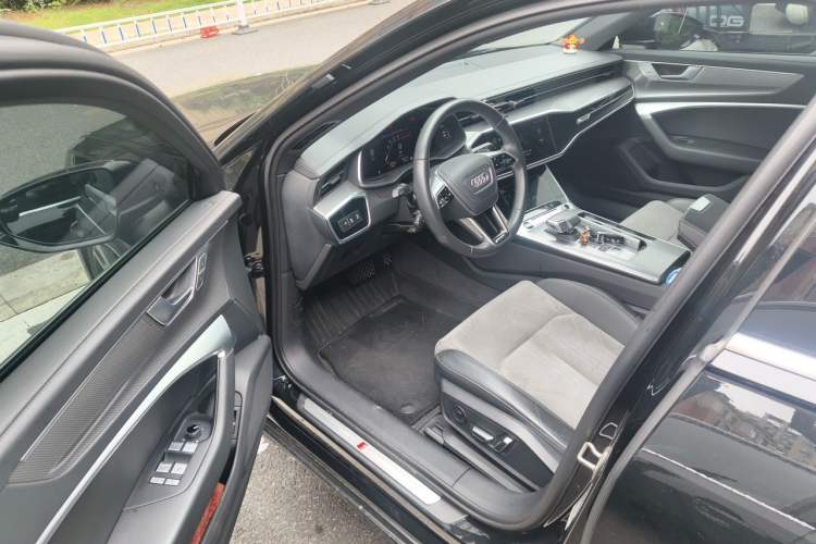 Used Audi A6L 2024 40 TFSI Luxury Dynamic Edition Driver Seat