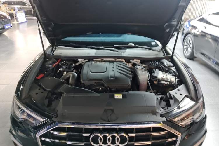 Used Audi A6L 2024 45 TFSI Prestige Dynamic Edition Engine Bay