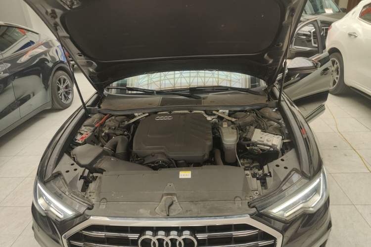 Used Audi A6L 2024 45 TFSI Prestige Dynamic Edition Engine Bay