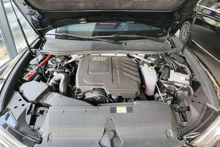 Used Audi A6L 2024 40 TFSI Luxury Dynamic Edition Engine Bay