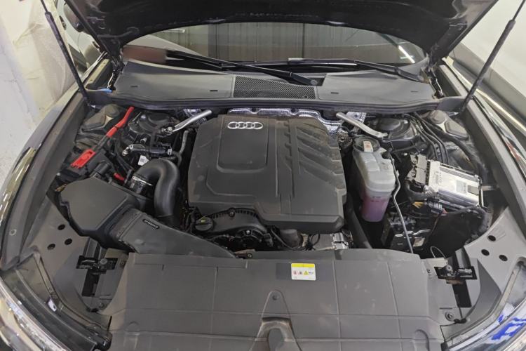 Used Audi A6L 2024 40 TFSI Luxury Dynamic Edition Engine Bay