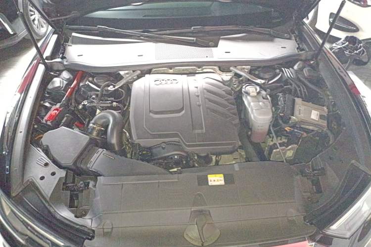 Used Audi A6L 2024 40 TFSI Luxury Dynamic Edition Engine Bay