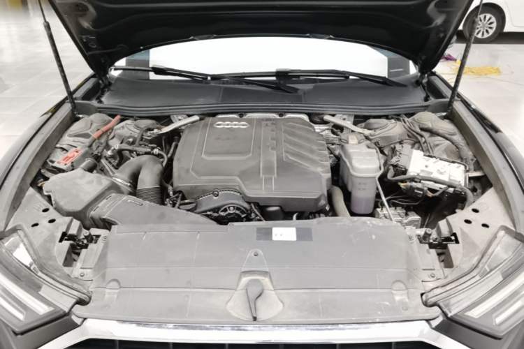 Used Audi A6L 2024 45 TFSI Prestige Dynamic Edition Engine Bay