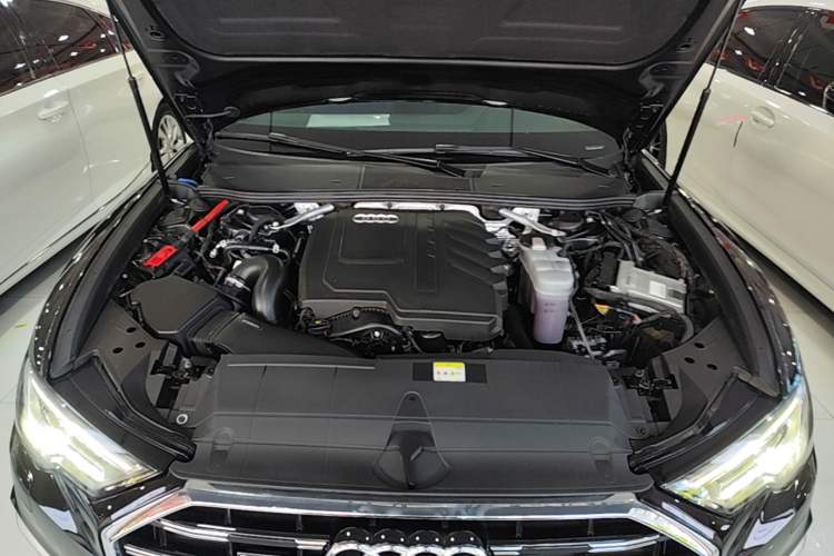 Used Audi A6L 2024 40 TFSI Luxury Dynamic Edition Engine Bay