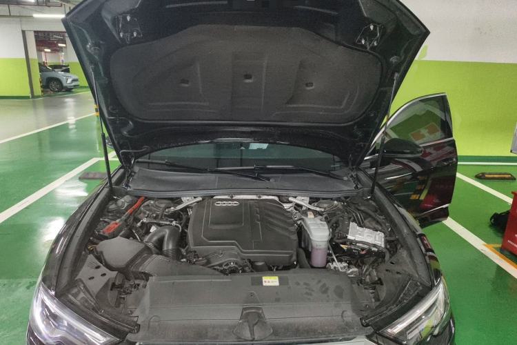 Used Audi A6L 2024 55 TFSI quattro Prestige Dynamic Edition Engine Bay