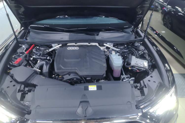 Used Audi A6L 2024 45 TFSI quattro Prestige Dynamic Edition Engine Bay