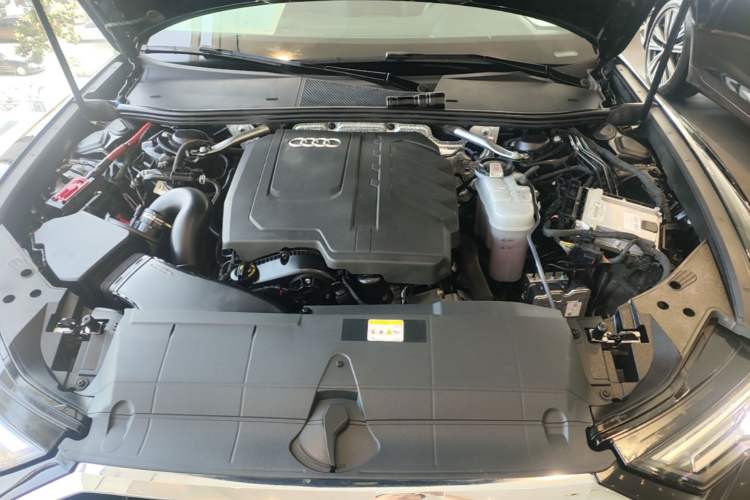 Used Audi A6L 2024 40 TFSI Luxury Dynamic Edition Engine Bay