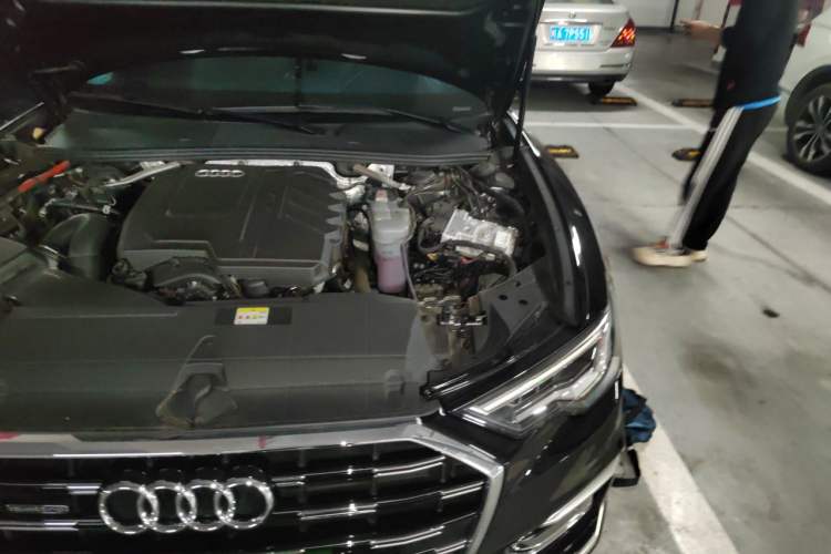 Used Audi A6L 2024 45 TFSI Prestige Dynamic Edition Engine Bay Left