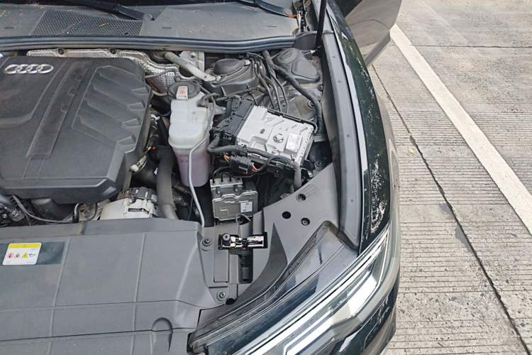 Used Audi A6L 2024 45 TFSI Prestige Dynamic Edition Engine Bay Left