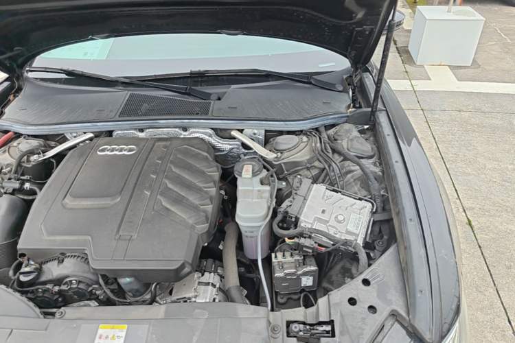 Used Audi A6L 2024 45 TFSI quattro Prestige Elegant Edition Engine Bay Left