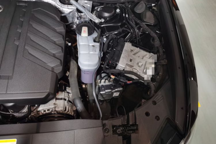 Used Audi A6L 2024 45 TFSI Prestige Dynamic Edition Engine Bay Left