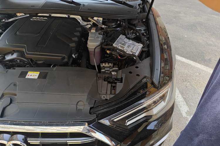 Used Audi A6L 2024 45 TFSI Prestige Dynamic Edition Engine Bay Left