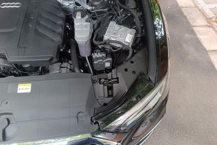 Used Audi A6L 2024 45 TFSI Prestige Dynamic Edition Engine Bay Left