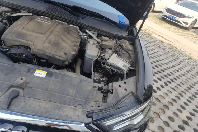 Used Audi A6L 2024 40 TFSI Luxury Dynamic Edition Engine Bay Left