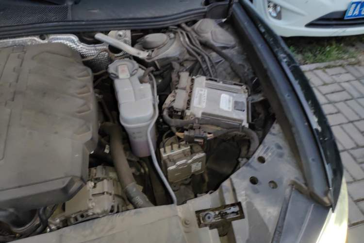 Used Audi A6L 2024 40 TFSI Luxury Dynamic Edition Engine Bay Left