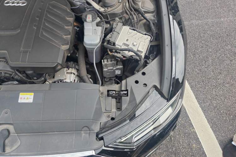 Used Audi A6L 2024 45 TFSI quattro Prestige Dynamic Edition Engine Bay Left