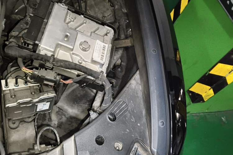 Used Audi A6L 2024 45 TFSI Prestige Elegant Edition Engine Bay Left