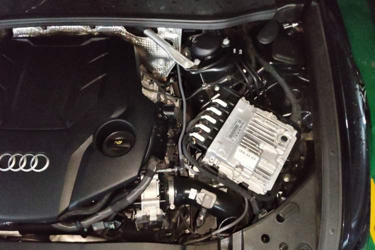 Used Audi A6L 2024 55 TFSI quattro Prestige Dynamic Edition Engine Bay Left