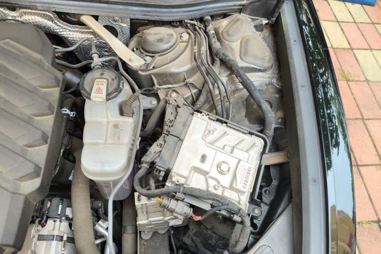 Used Audi A6L 2024 45 TFSI quattro Prestige Dynamic Edition Engine Bay Left