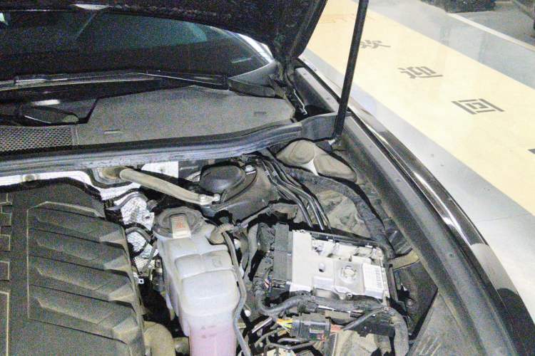 Used Audi A6L 2024 45 TFSI quattro Prestige Dynamic Edition Engine Bay Left
