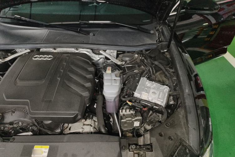 Used Audi A6L 2024 55 TFSI quattro Prestige Dynamic Edition Engine Bay Left