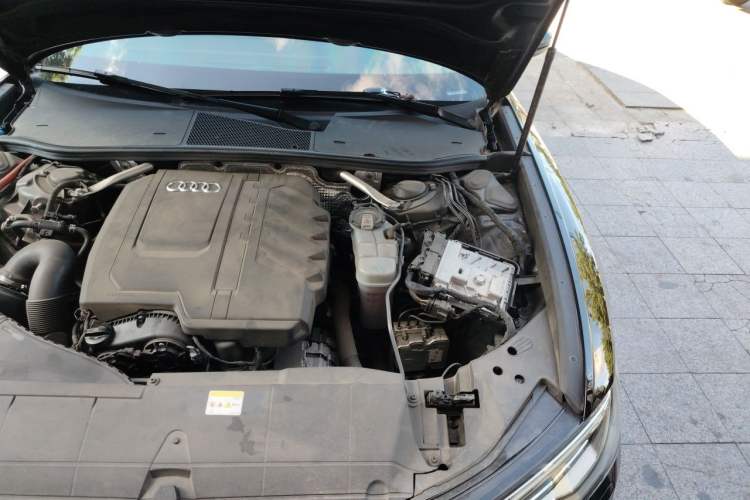 Used Audi A6L 2024 45 TFSI Prestige Dynamic Edition Engine Bay Left
