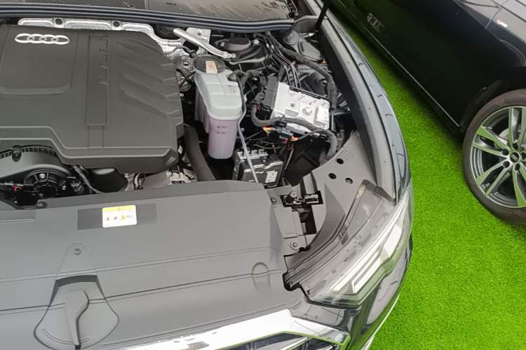 Used Audi A6L 2024 45 TFSI Prestige Dynamic Edition Engine Bay Left
