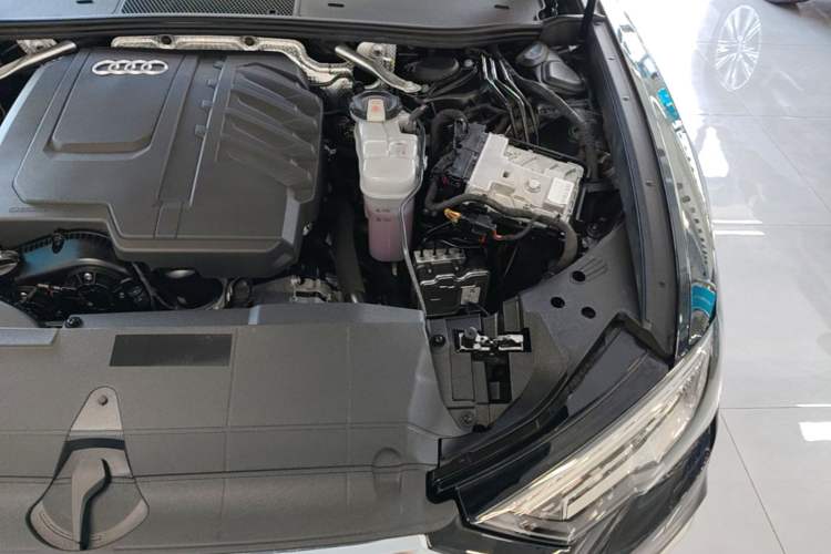 Used Audi A6L 2024 45 TFSI quattro Prestige Dynamic Edition Engine Bay Left