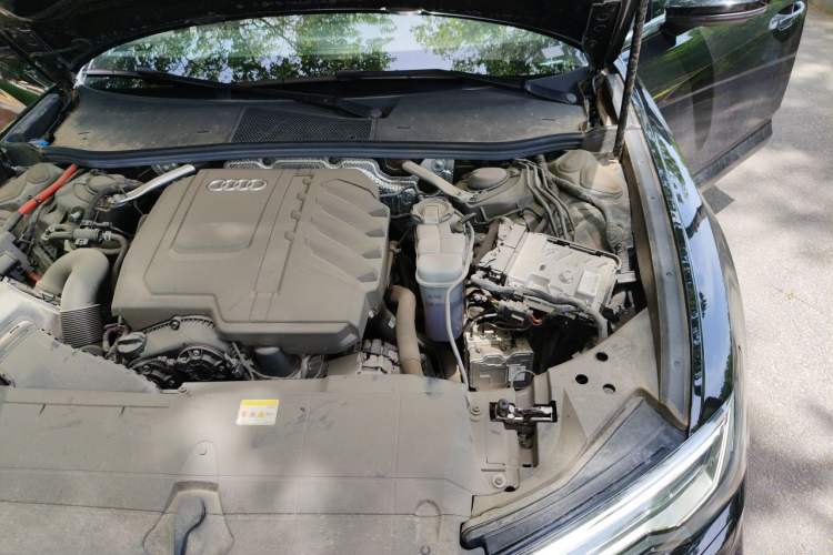 Used Audi A6L 2024 45 TFSI Prestige Dynamic Edition Engine Bay Left