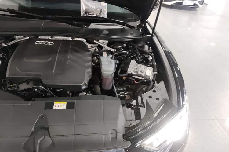 Used Audi A6L 2024 45 TFSI quattro Prestige Elegant Edition Engine Bay Left