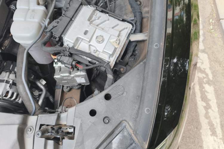 Used Audi A6L 2024 45 TFSI quattro Prestige Elegant Edition Engine Bay Left