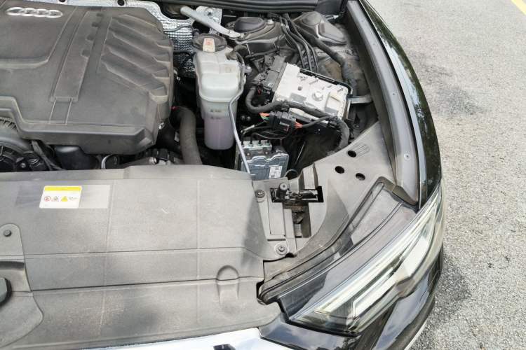 Used Audi A6L 2024 45 TFSI Prestige Dynamic Edition Engine Bay Left